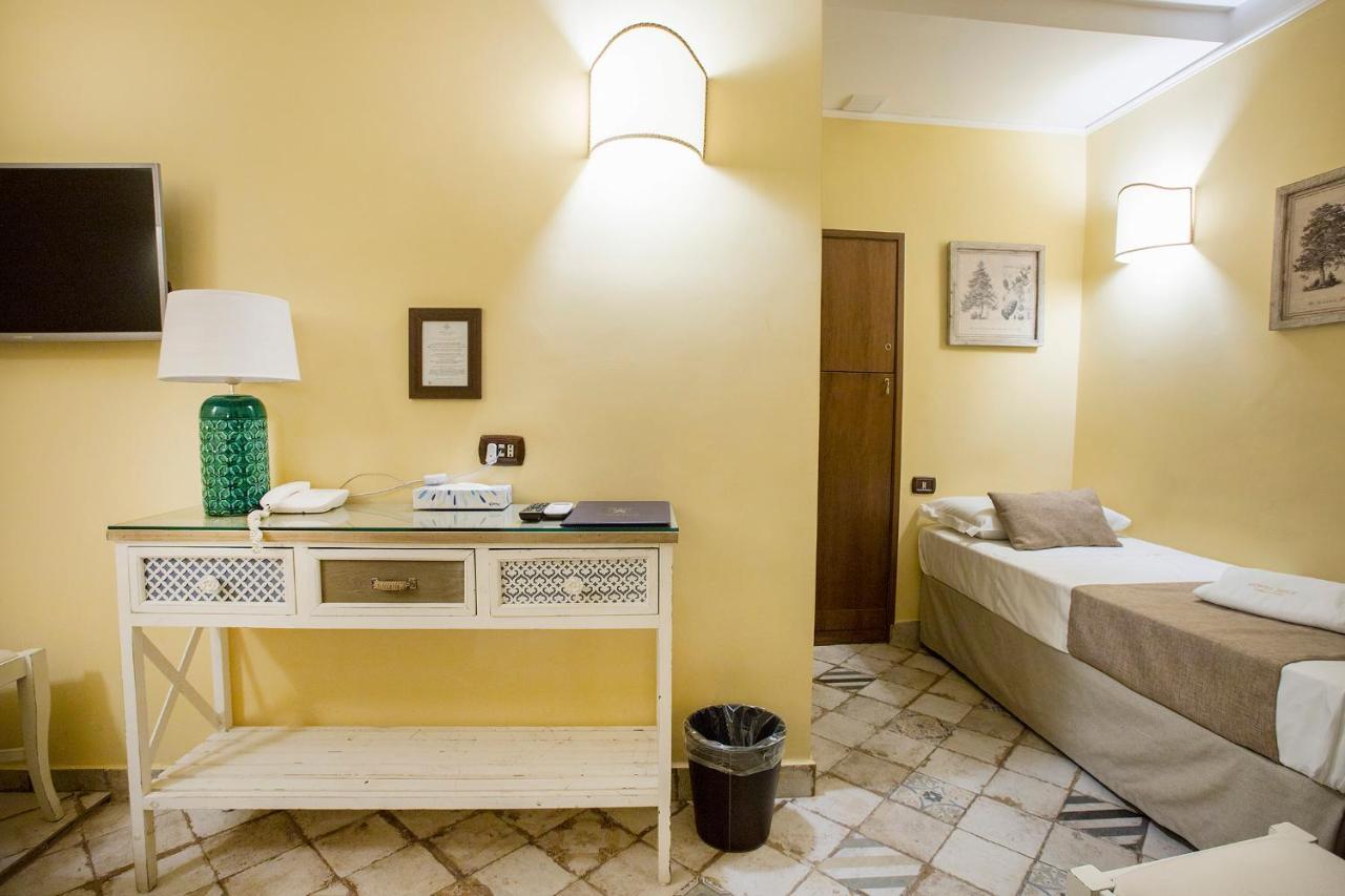 Hotel Dependance à Naples Extérieur photo